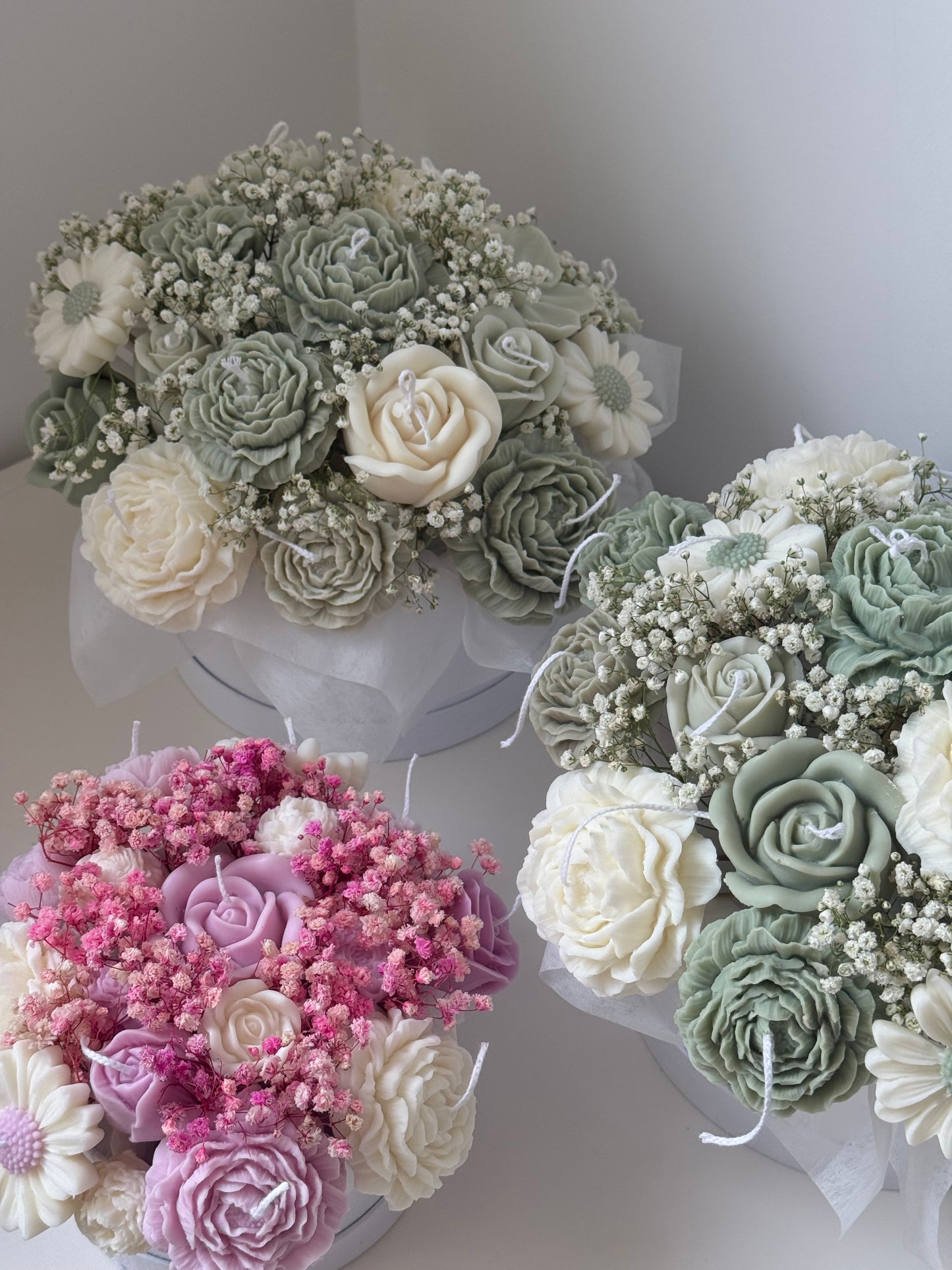 Arreglo floral en caja blanca