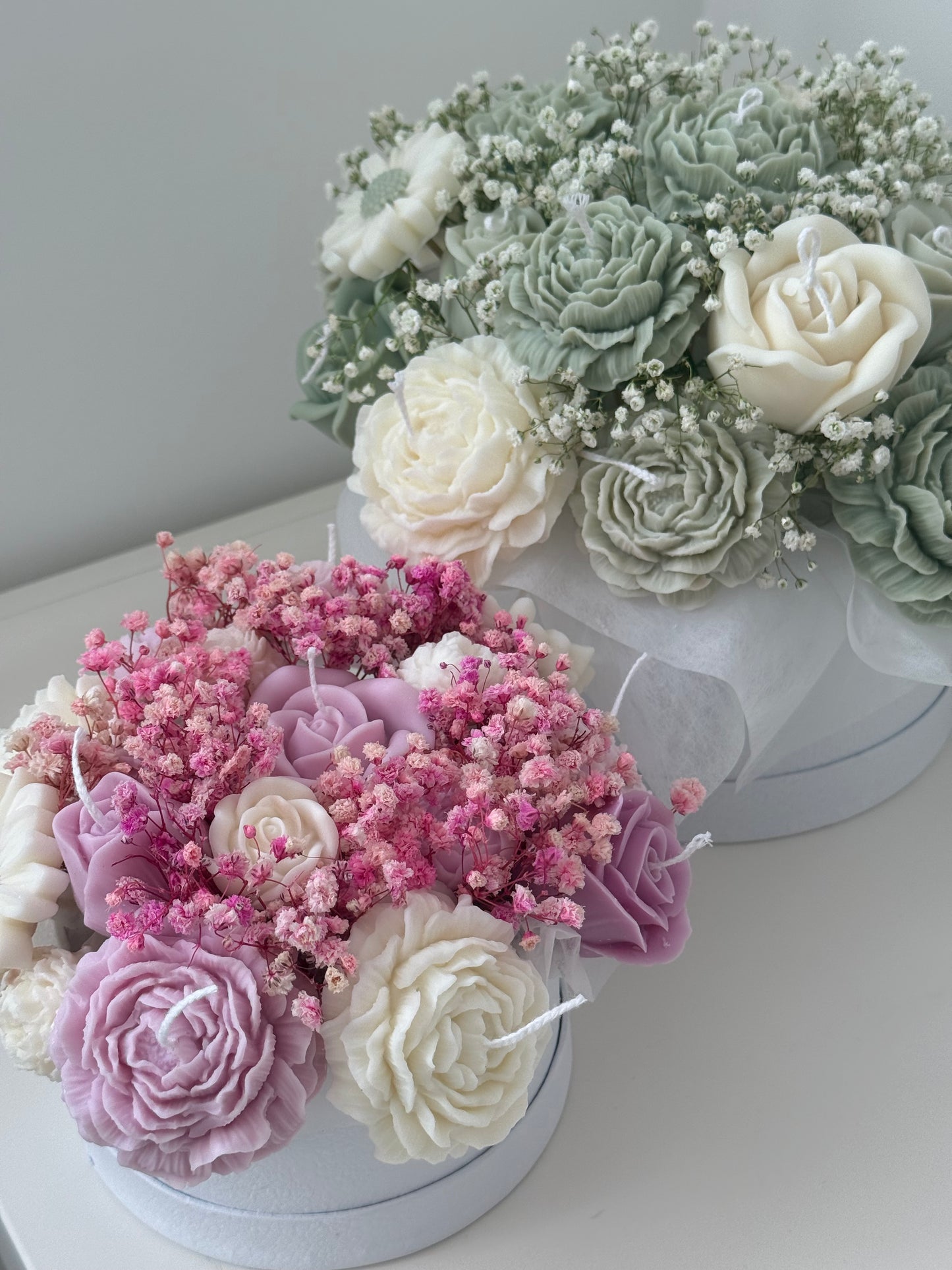 Arreglo floral en caja blanca